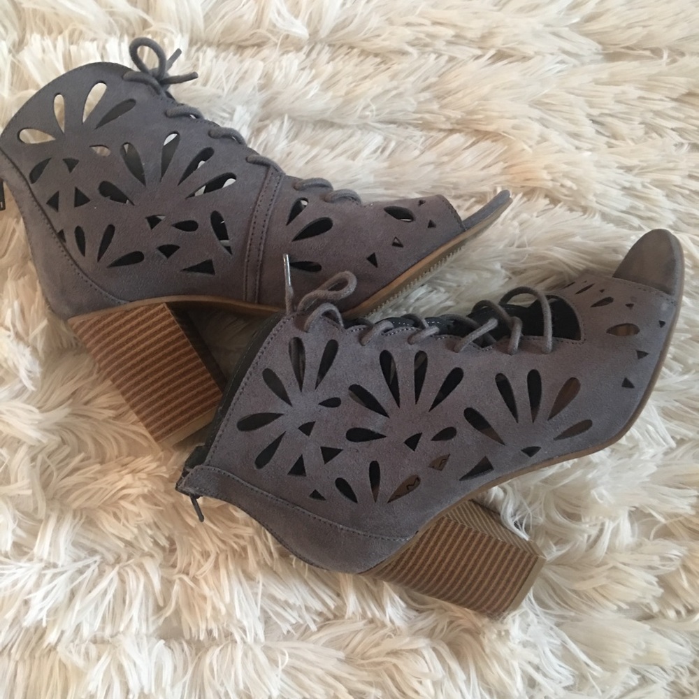 Lazor cutout lace up sandel booties